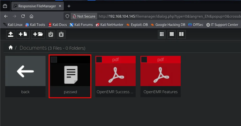 El Filemanager muestra el fichero passwd recien copiado dentro de la carpeta Documents