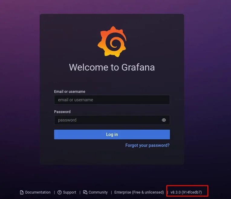 Login de Grafana mostrando la versión v8.3.0, vulnerable a CVE-2021-43798