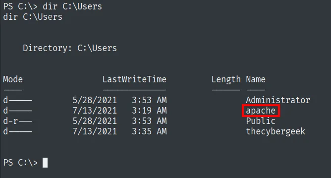 dir C:\Users mostrando Administrator, apache, Public y thecybergeek