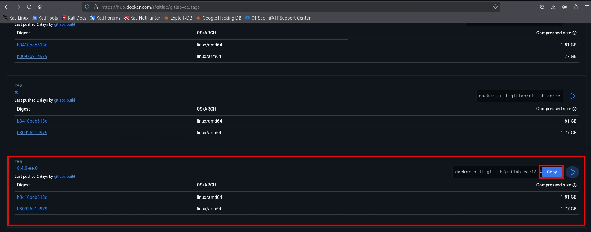 tags de gitlab/gitlab-ee en Docker Hub; el pull por defecto trae la versión actual, no la vulnerable