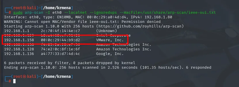 arp-scan recorre los 256 hosts de la red y devuelve seis respuestas; la 192.168.1.158 aparece resaltada con la MAC 00:0c:29:44:b9:d2 de VMware Inc.