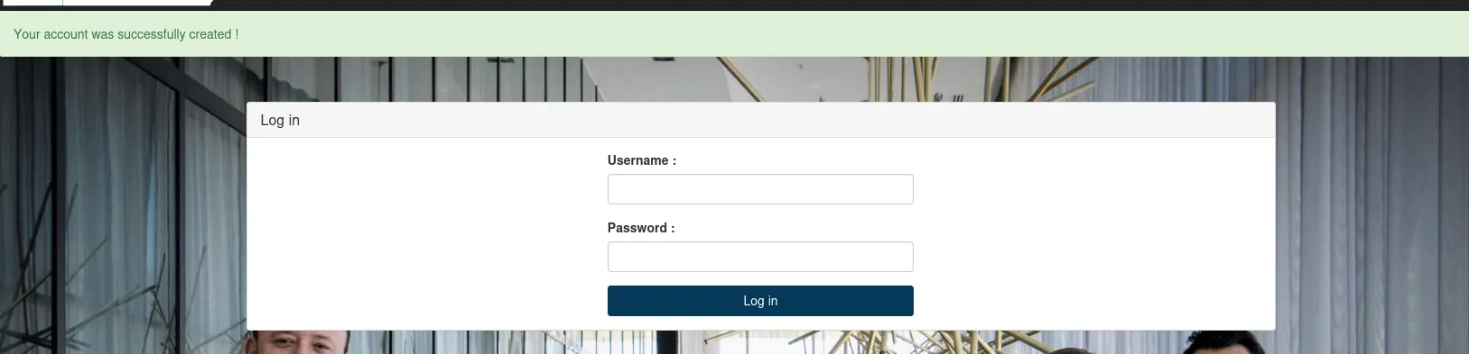 la aplicación responde con el banner verde Your account was successfully created! sobre el formulario de Log in
