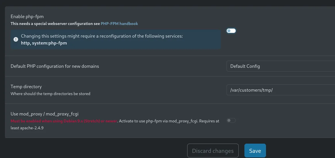 la misma pantalla con el interruptor Enable php-fpm ya desactivado, antes de pulsar Save